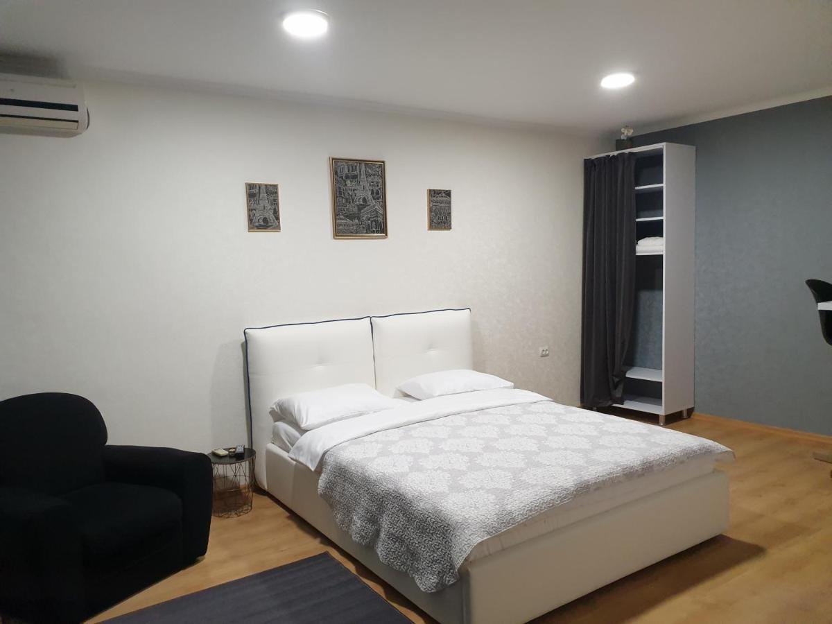 基希讷乌Studio In The Center公寓 外观 照片